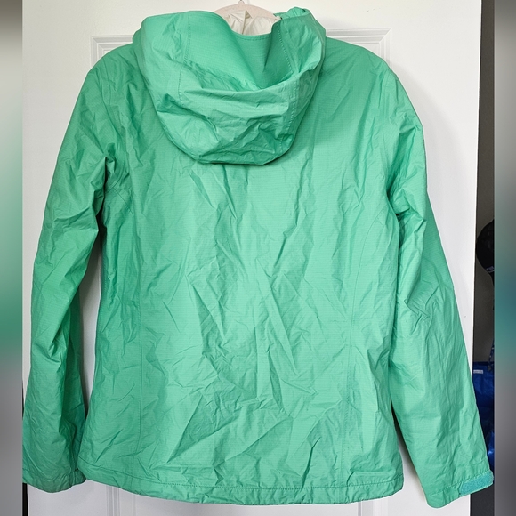 Mountain Hardwear Women’s Lightweight Hooded Rain Jacket Green Size M - Picture 2 of 15